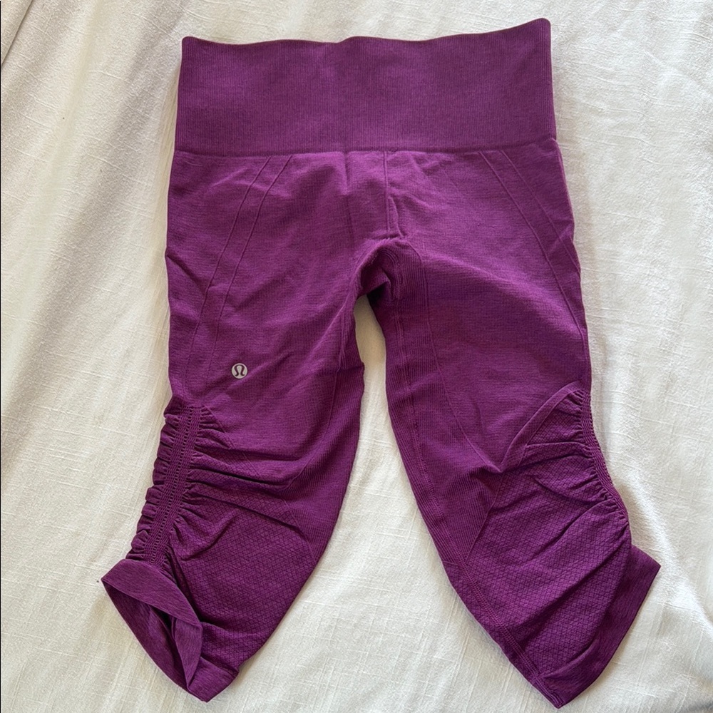 Women’s Lululemon leggings 💜